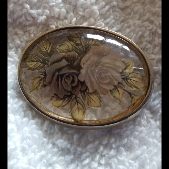 Etched Roses Brooch - Picture 13 of 16